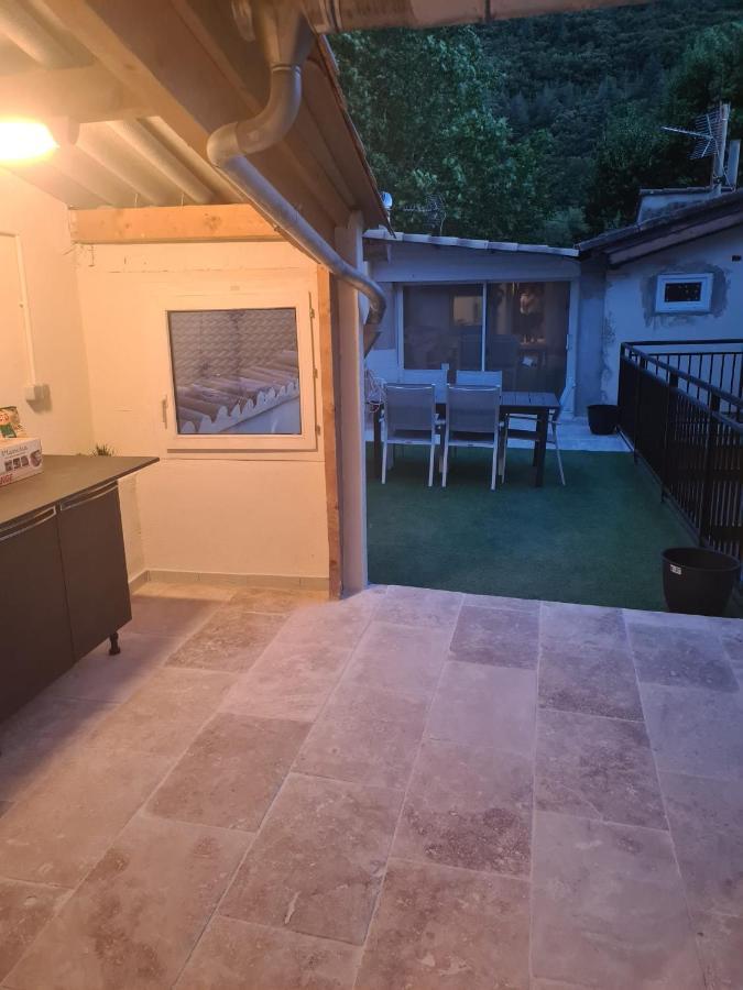 Magnifique Appartement Avec Terrasse Besseges Zewnętrze zdjęcie